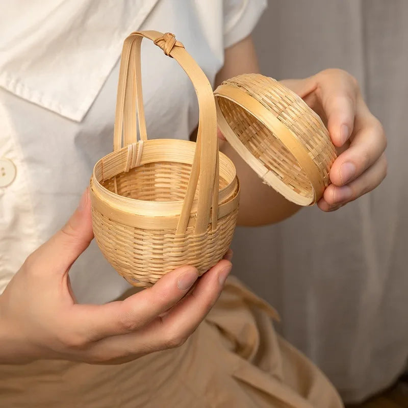 Woven Basket with Lid Decorative Small Bamboo Basket Bamboo Products Fine Woven Hand Basket Creative Small Bamboo Basket Crafts