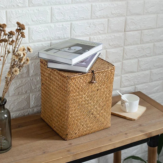 Large Woven Grass Storage Basket with Lid for Bedroom & Toy Organization